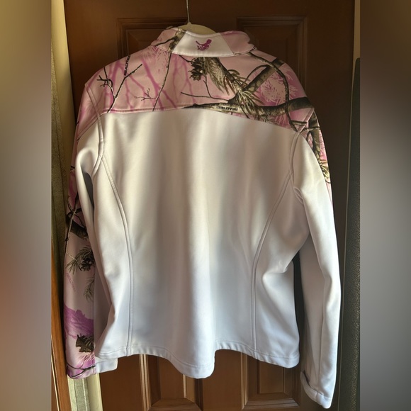 Kings River Shell - Picture 2 of 2